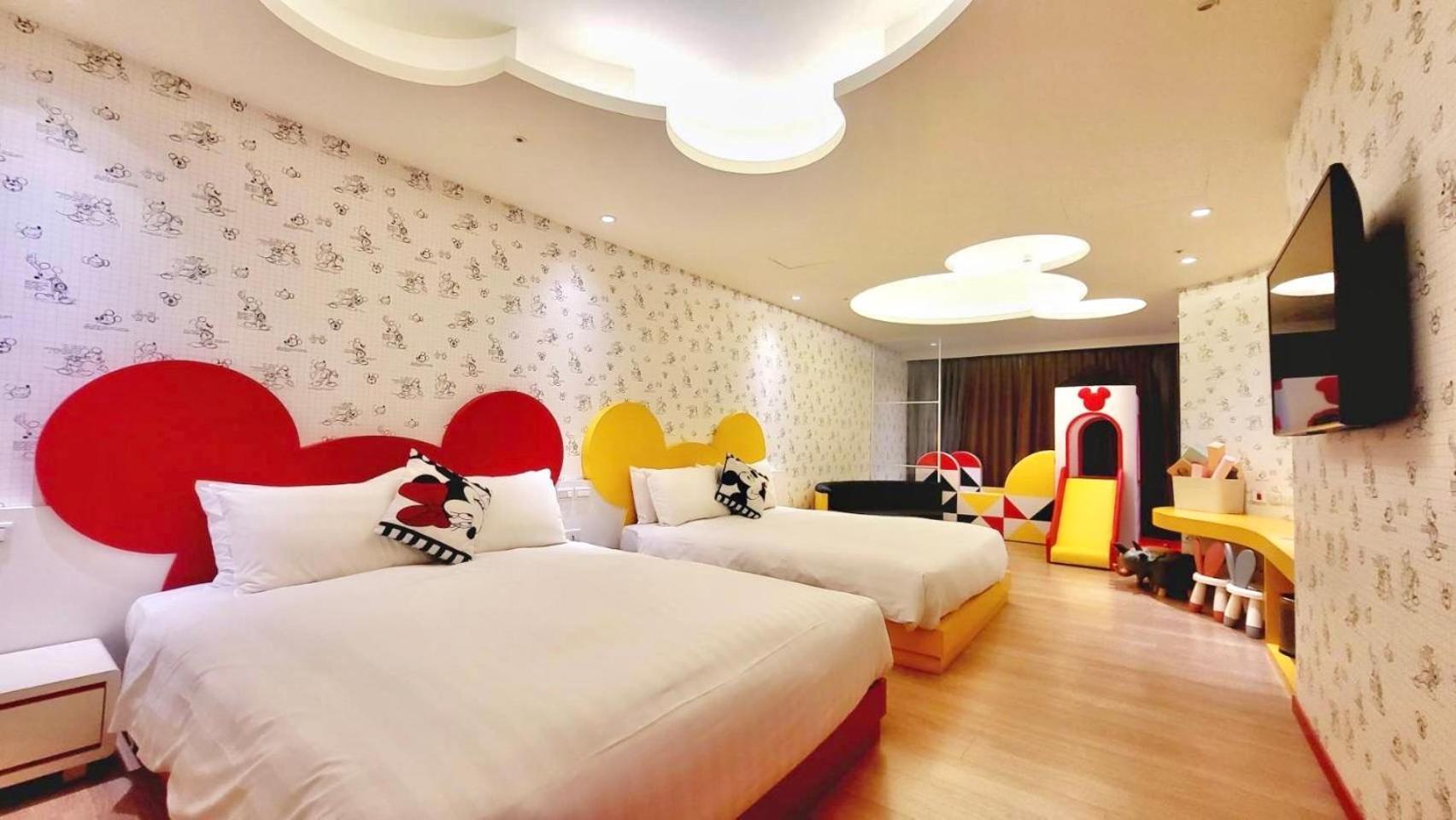 Grand Bay Resort Hotel Heng-ch'un Eksteriør bilde Hello Kitty themed hotel room