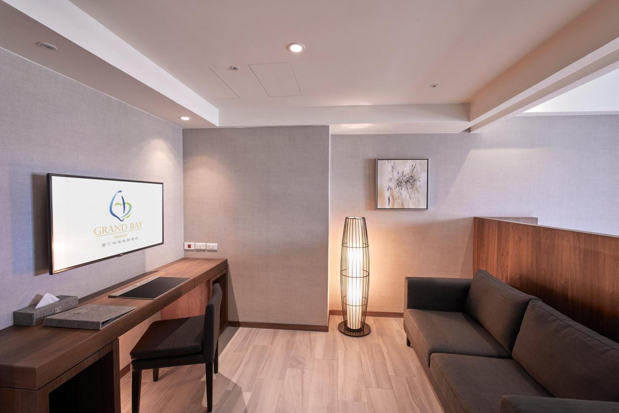 Grand Bay Resort Hotel Heng-ch'un Eksteriør bilde Business Center
