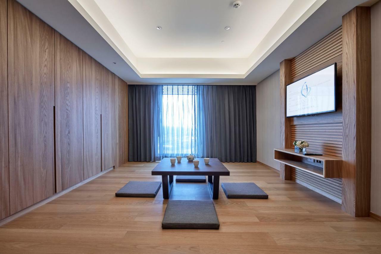 Grand Bay Resort Hotel Heng-ch'un Rom bilde A traditional Japanese room